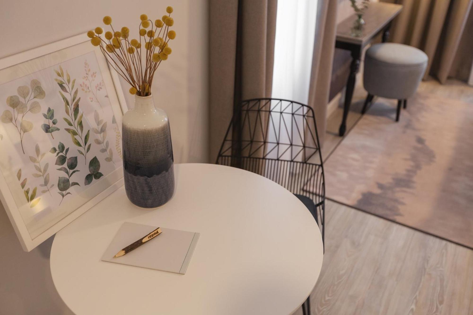Yggotel Ravn Hotel 3*